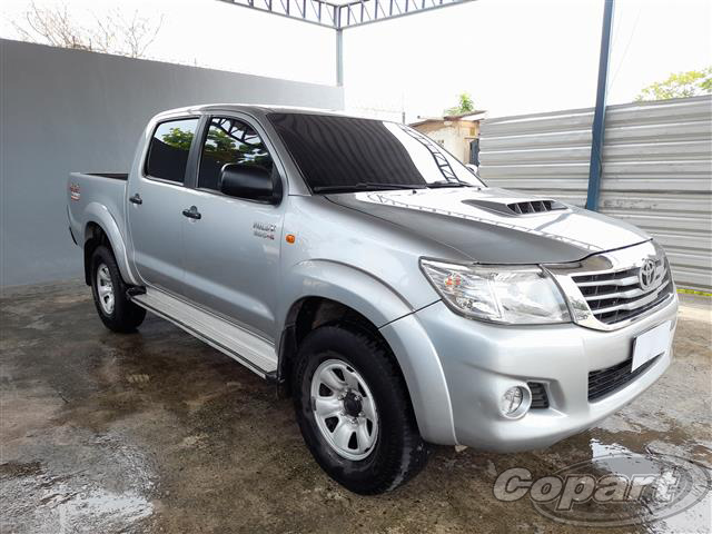 TOYOTA HILUX 3.0 SRV 4X4 CD 16V TURBO INTERCOOLER DIESEL MANUAL 2015