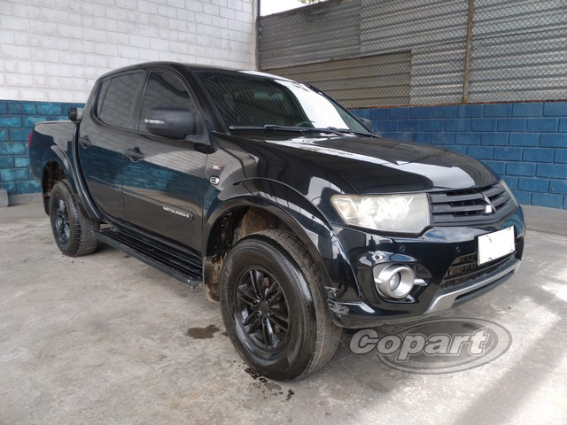 MITSUBISHI L200 3.2 HPE 4X4 CD 16V TURBO INTERCOOLER DIESEL AUT 2016