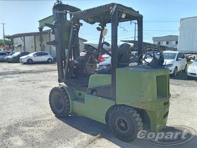 EMPILHADEIRA CLARK CGP30 2011