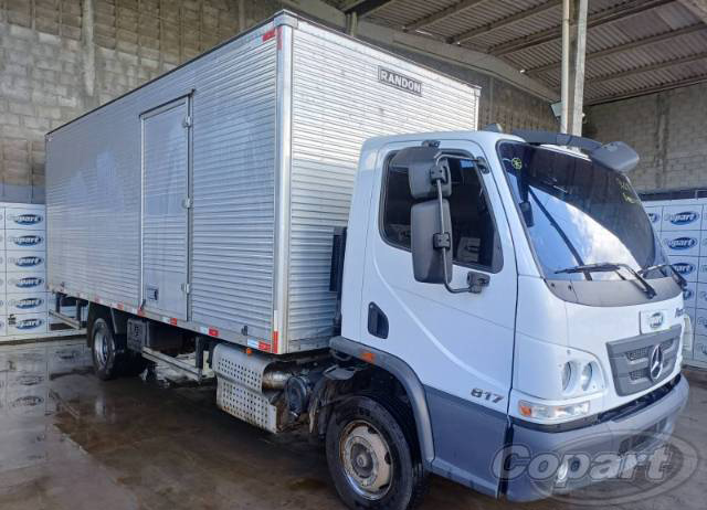 MERCEDES BENZ ACCELO 817 2023