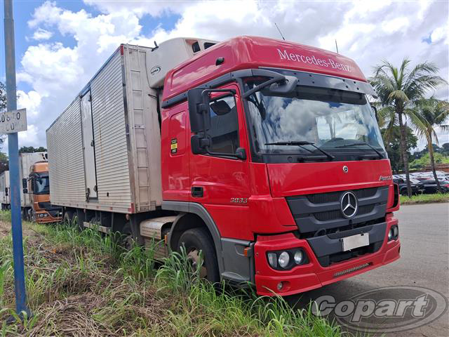 MERCEDES-BENZ ATEGO 3033 2024
