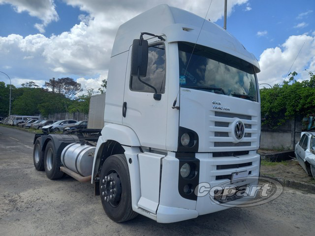VOLKSWAGEN 25.370 TRACTOR 6X2 2009