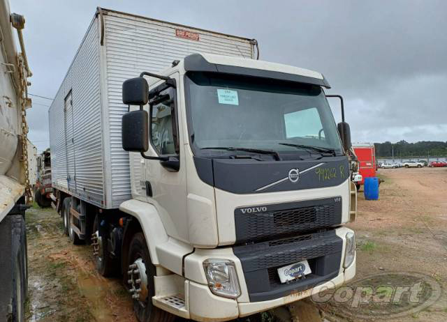 VOLVO VM 330 R 7.2 I6 2022
